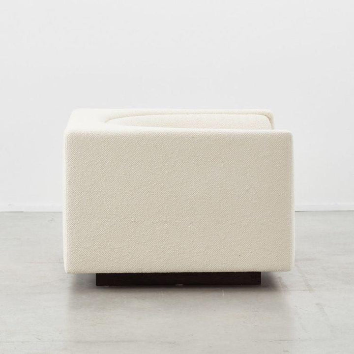 Jakat Sofa Urban Crescent Interior 